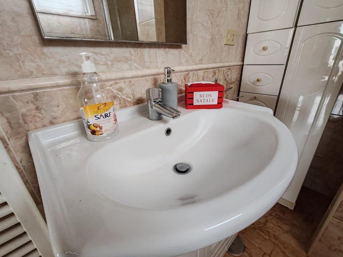 Grazioso Attico Vicino Al Parco Degli Acquedotti Apartment Rome