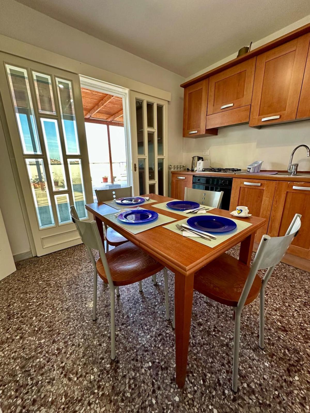Appartement Grazioso Attico Vicino Al Parco Degli Acquedotti